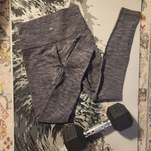 Lululemon yoga pants